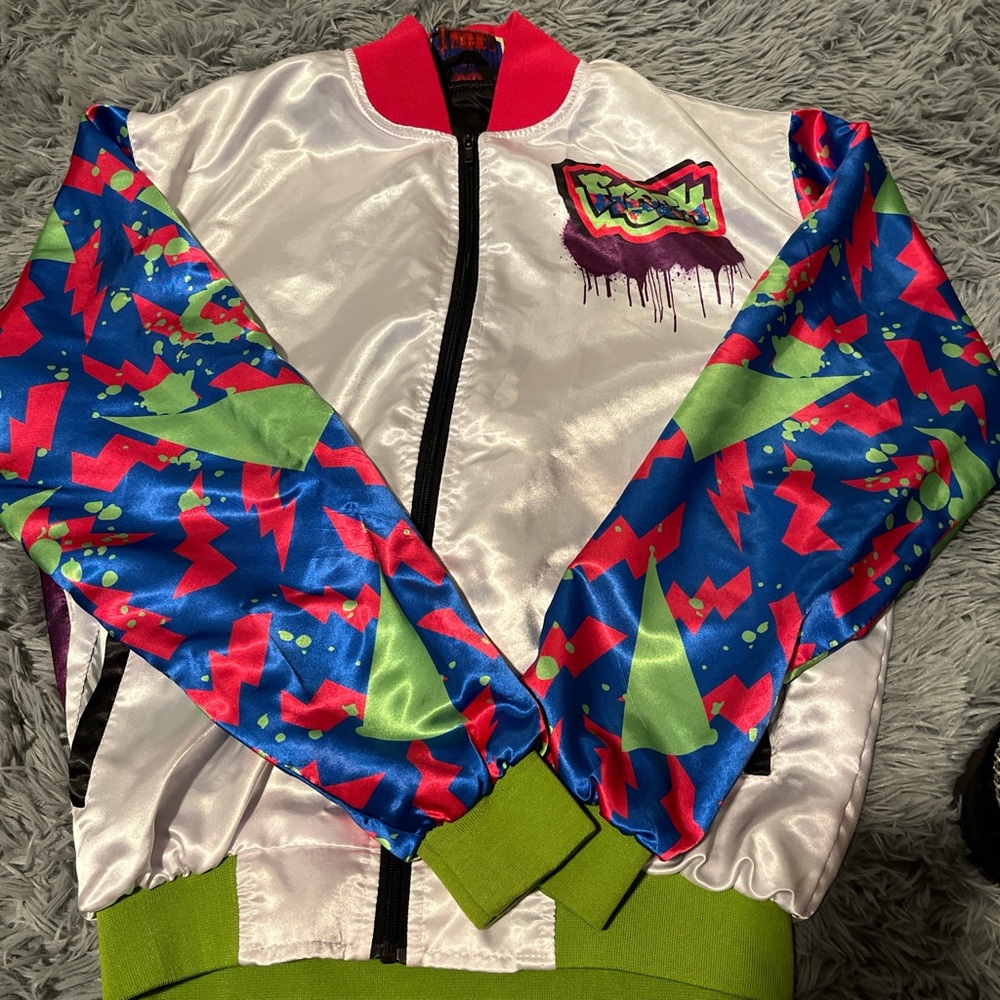 Small Retro 5s Belair Jacket 10/10 condition only worn once ! Price negotiable!